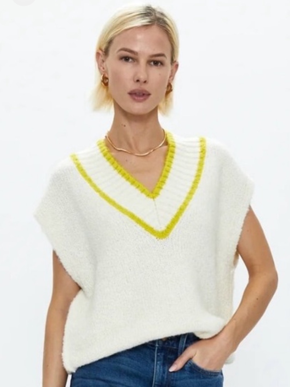 Pistola V-Neck Knit Sweater Vest in White with Ecru Trim